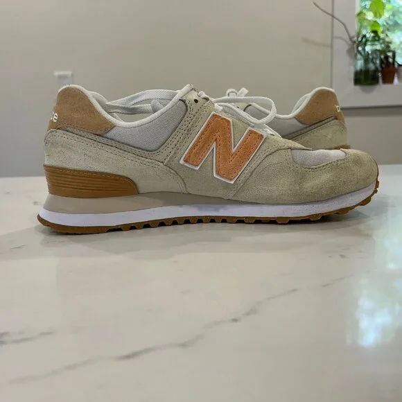New Balance 574 Women's Tennis shoes size 9 Beige - Picture 5 of 8